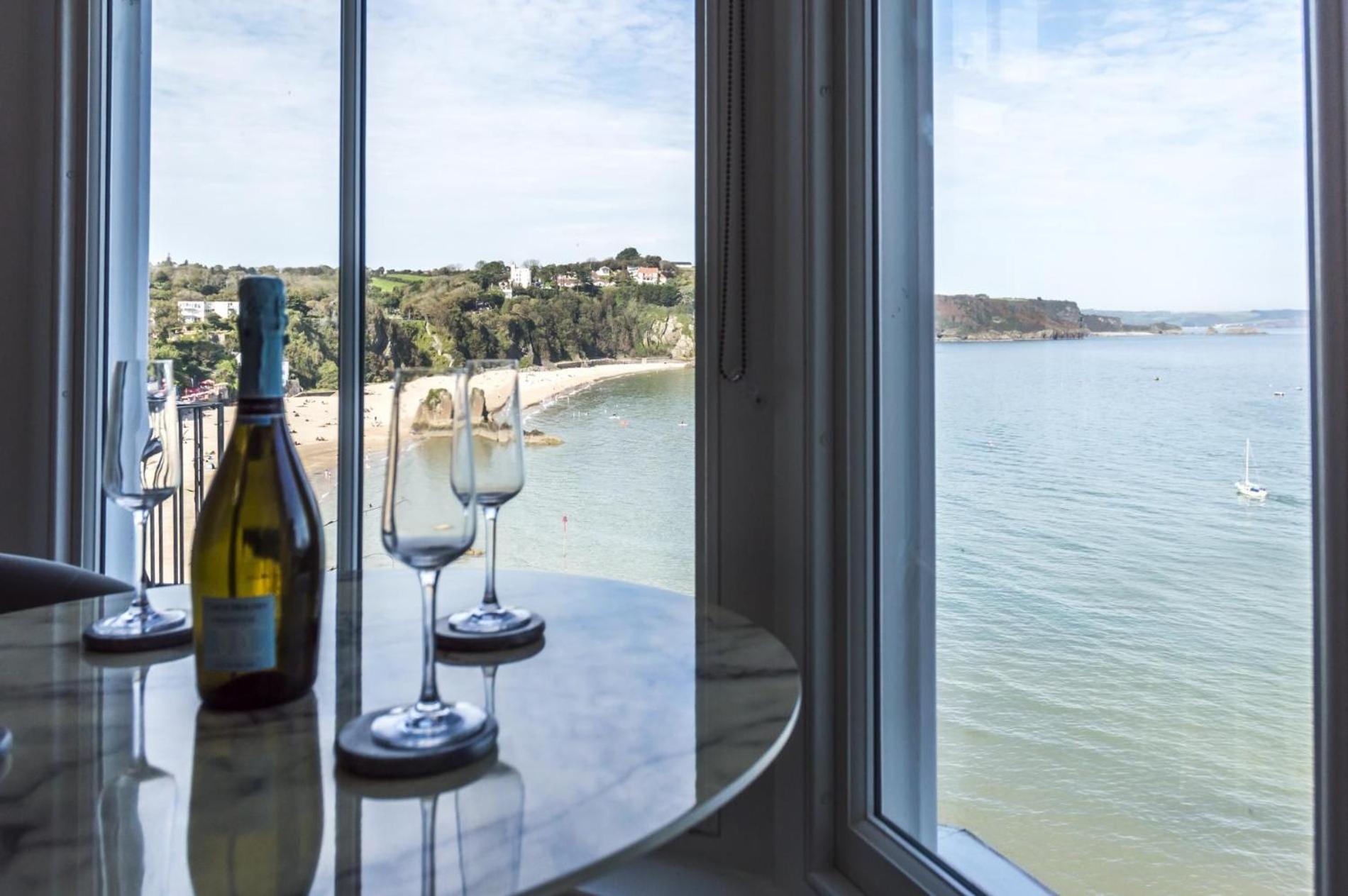 Pieces Of Eight - 2 Bedroom Apartment - Tenby - Kültér fotó