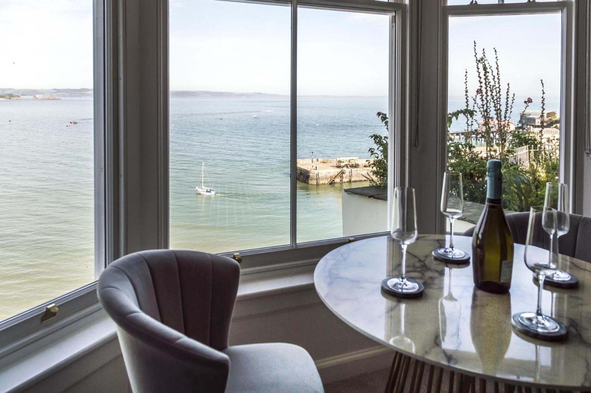 Pieces Of Eight - 2 Bedroom Apartment - Tenby - Kültér fotó
