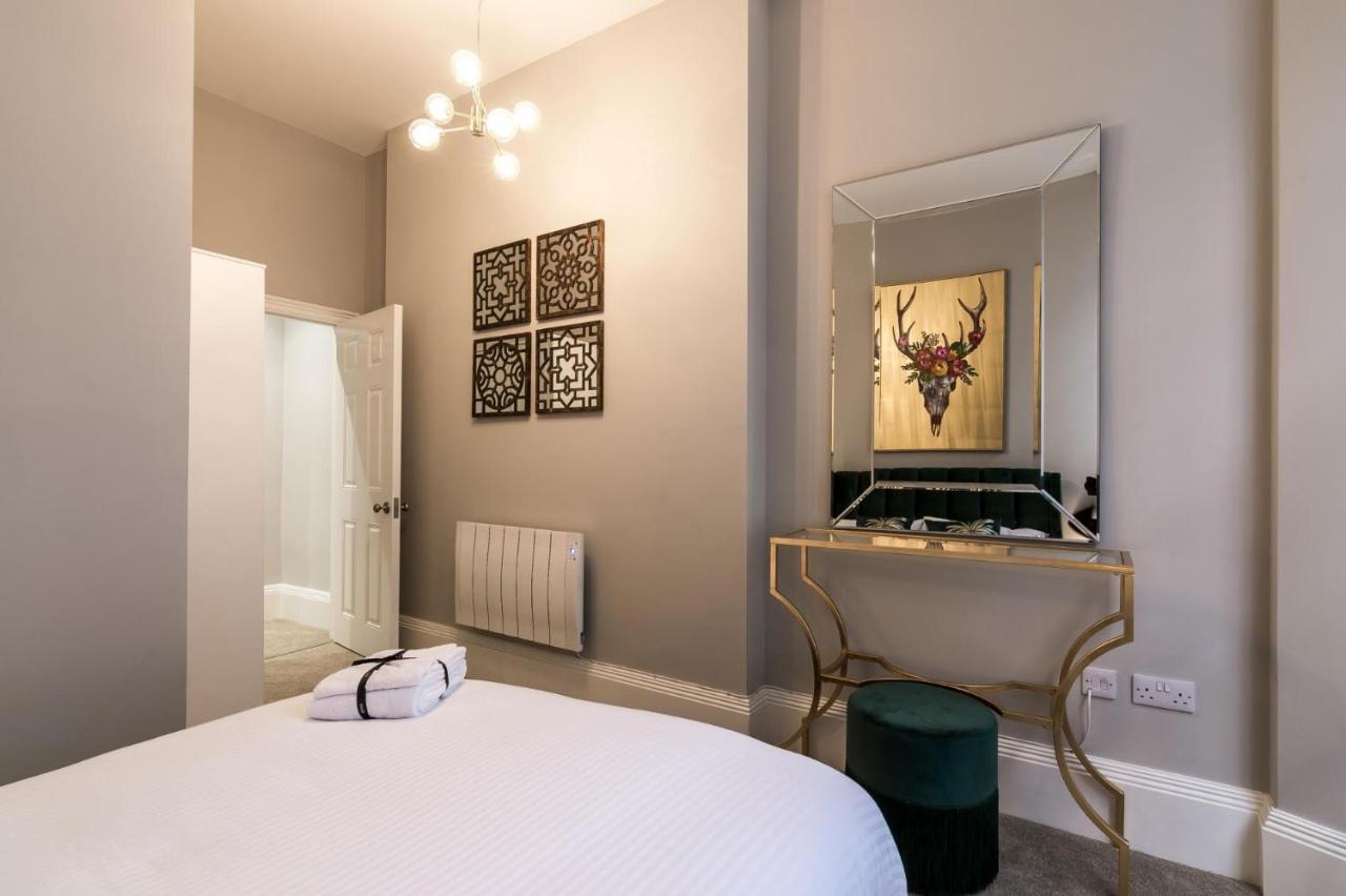 Pieces Of Eight - 2 Bedroom Apartment - Tenby - Kültér fotó