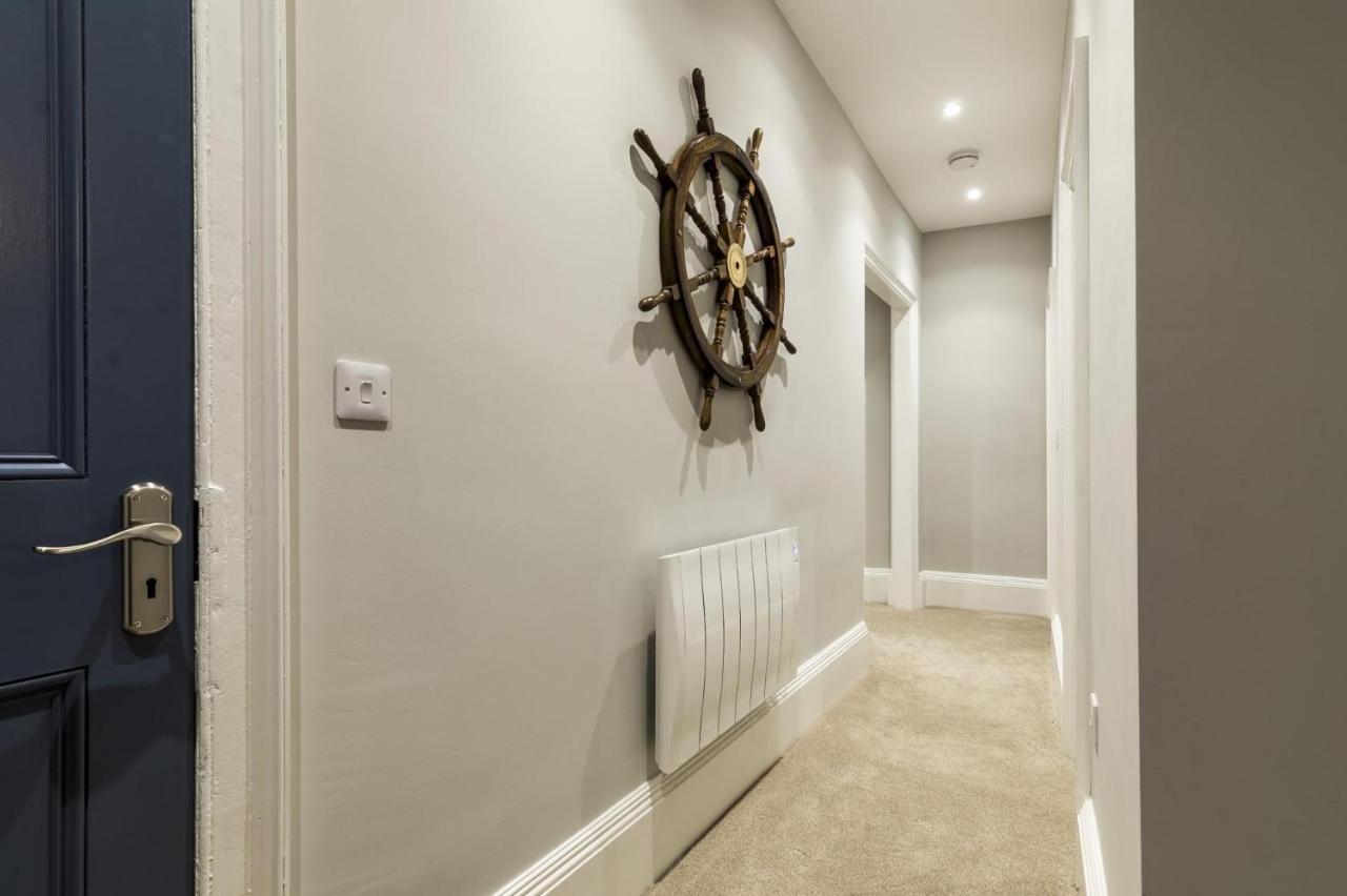 Pieces Of Eight - 2 Bedroom Apartment - Tenby - Kültér fotó