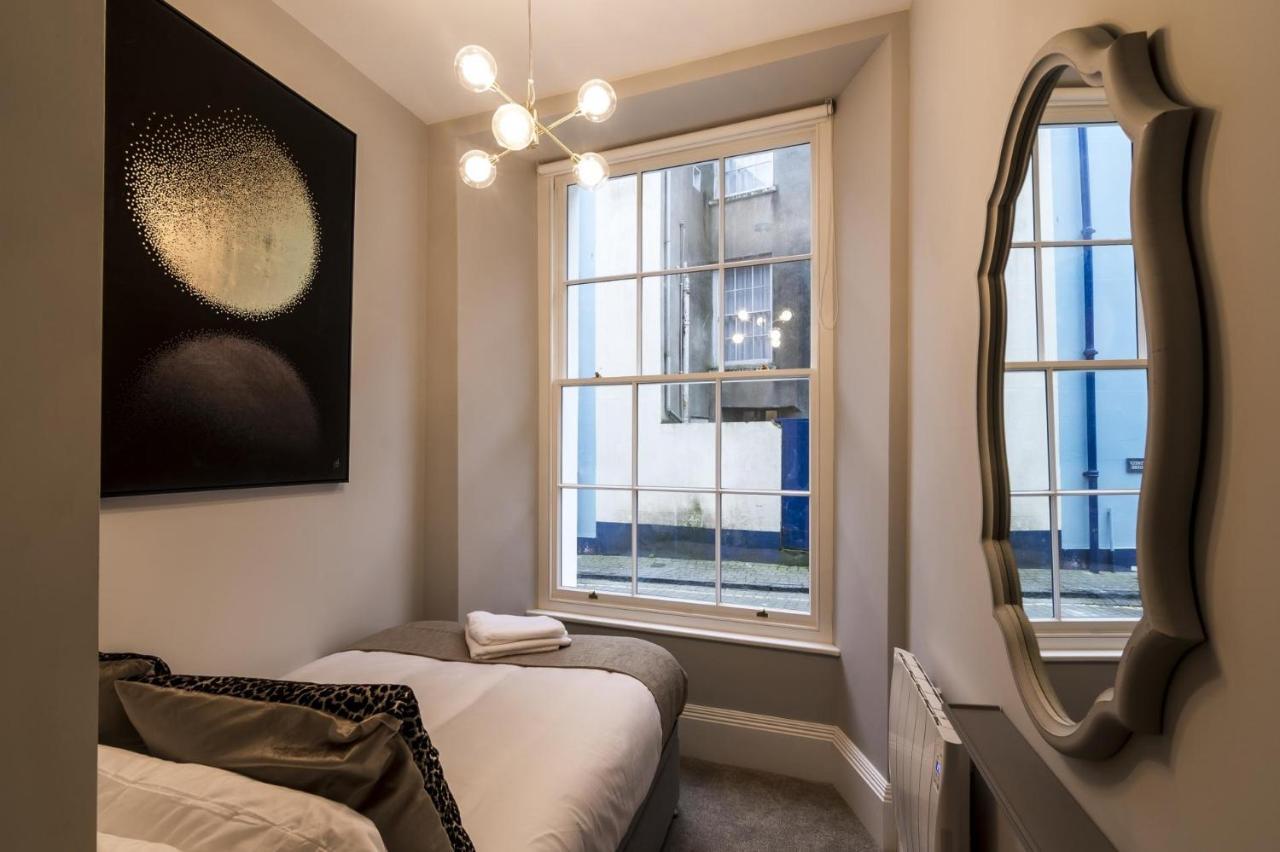 Pieces Of Eight - 2 Bedroom Apartment - Tenby - Kültér fotó