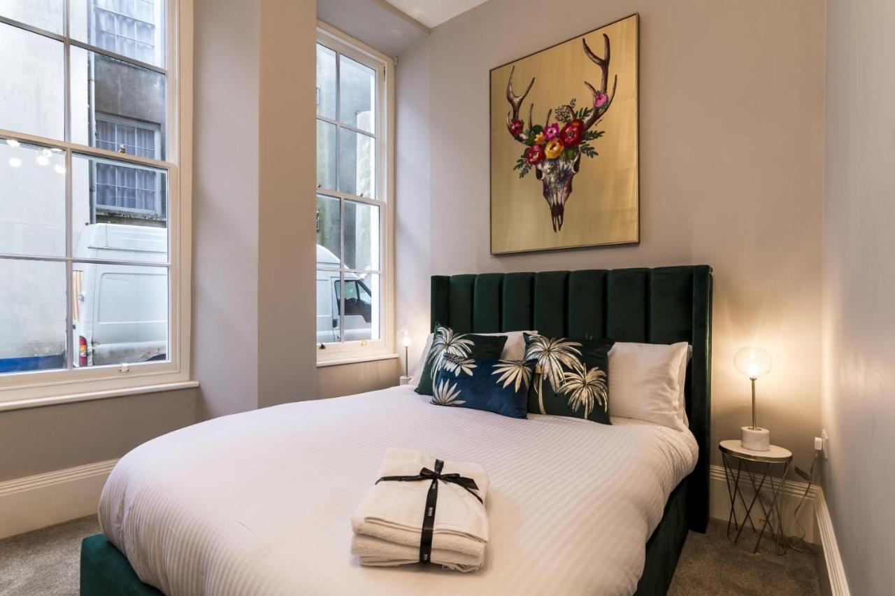 Pieces Of Eight - 2 Bedroom Apartment - Tenby - Kültér fotó
